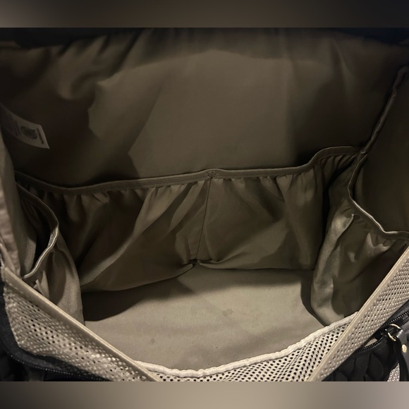 Happ Brand Levy Diaper Backpack - Black - Picture 7 of 10